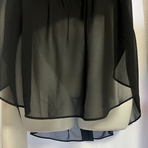 BCBGeneration NWT Contrast-Hem High/Low Top-Women’s S will fit M - Picture 5 of 6